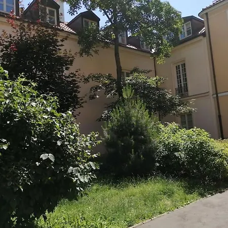 Charming Flat In The Old Town *