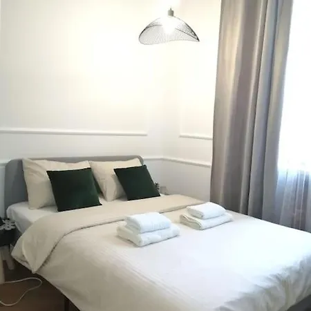 Charming Flat In The Old Town